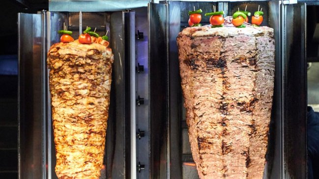 Türkiyədə dönərdən zəhərlənmə: 300-dən çox adam xəstəxanalıq olub