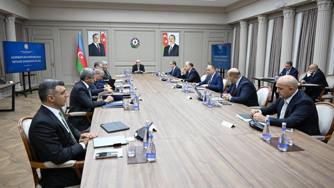 İqtisadi Şuranın növbəti iclası keçirildi: aktual məsələlər müzakirə olundu