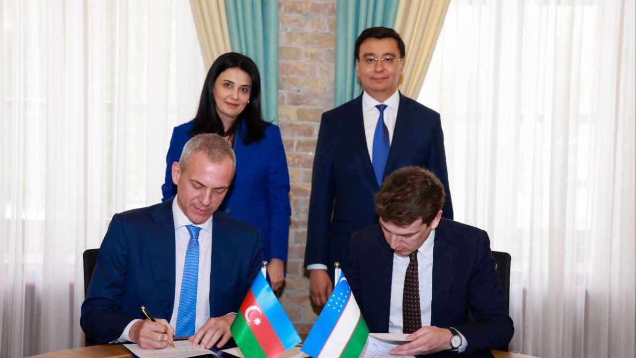 Azerbaijan, Uzbekistan sign memorandum to boost joint tourism development