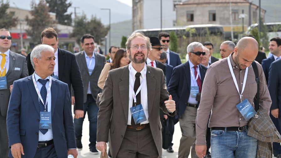 7-ci ADA Siyasi Forumunun iştirakçıları Xankəndiyə çatıblar