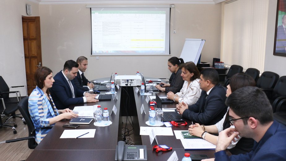 Yerin təkinin geoloji öyrənilməsi və mineral xammal bazasından səmərəli istifadəyə dair Dövlət Proqramı müzakirə edilib