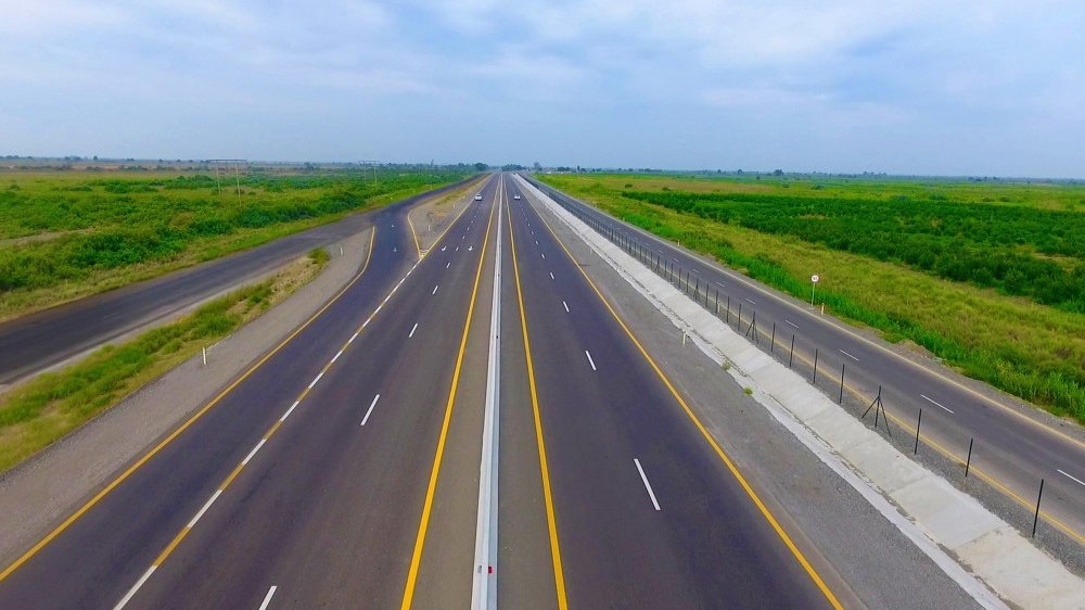 İran Azərbaycanla sərhəddə yeni avtomobil yolunu istifadəyə verməyi planlaşdırır
