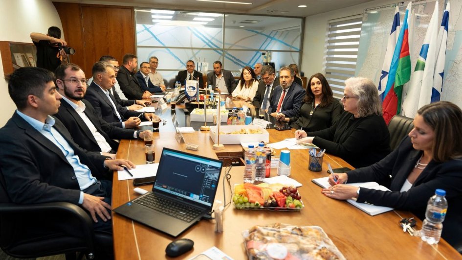 Nazir: İsrail Azərbaycanla yol nəqliyyatı, o cümlədən dəmiryol nəqliyyatı sahəsində əməkdaşlıqda maraqlıdır