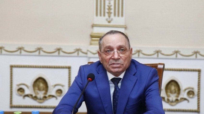 Konstitusiya Məhkəməsinin hakimi Rafael Qvaladze təqaüdə göndərilib - EKSKLÜZİV