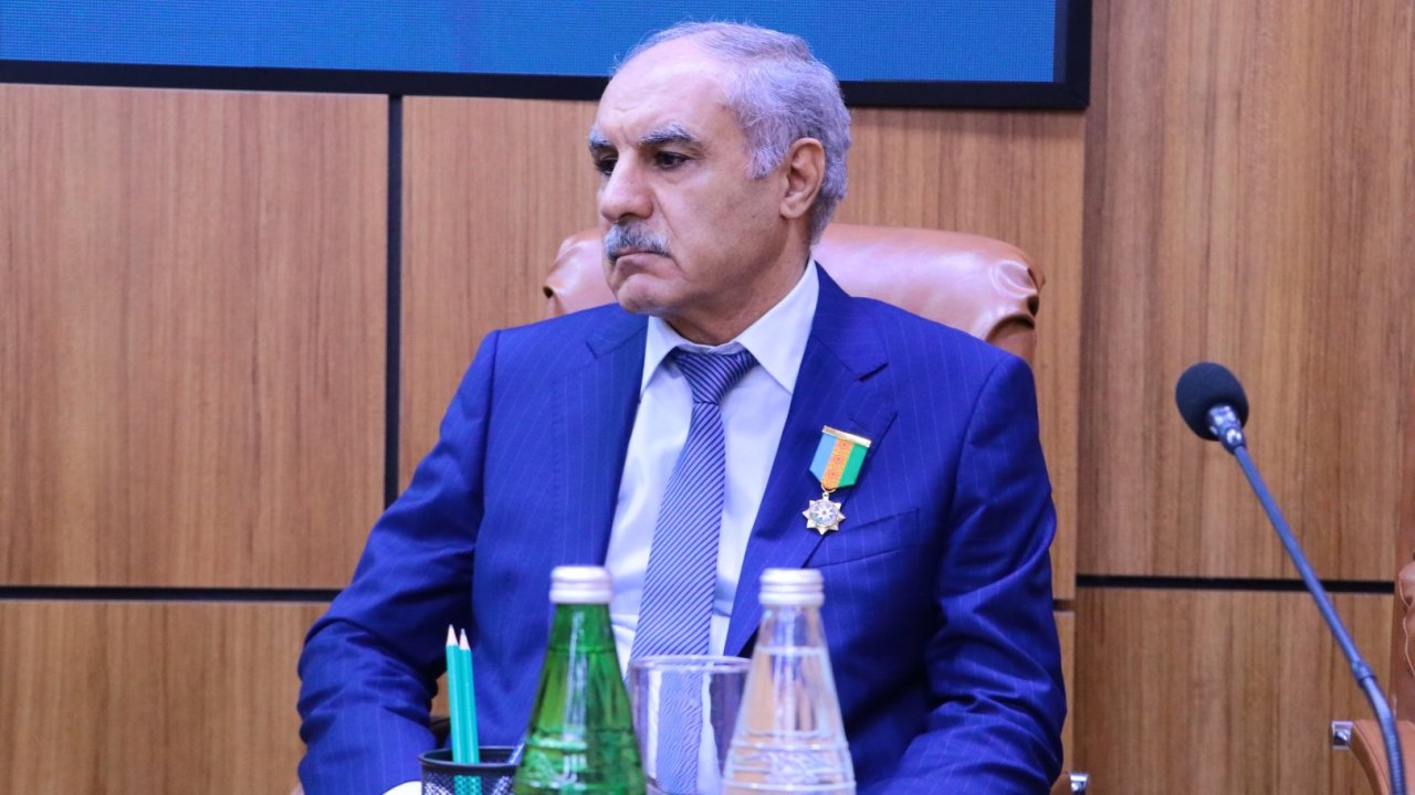 Milli Məclis sabah Xanlar Vəliyevin Konstitusiya Məhkəməsinin hakimi təyinatı məsələsinə baxacaq