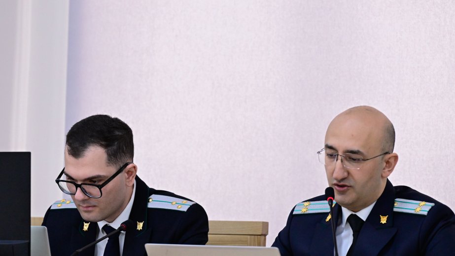 Yerevandan göndərilən pulları Köçəryan qəbul edir, paylamaq üçün Petrosyana verirdi - Artur Abramyan