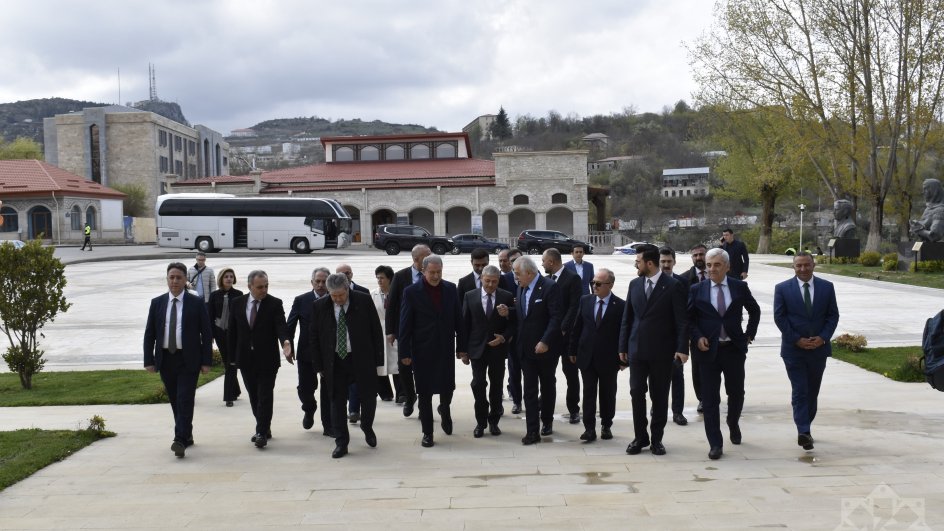 Türkiyənin Kayseri şəhərinin nümayəndə heyəti Şuşaya səfər edib YENİLƏNİB