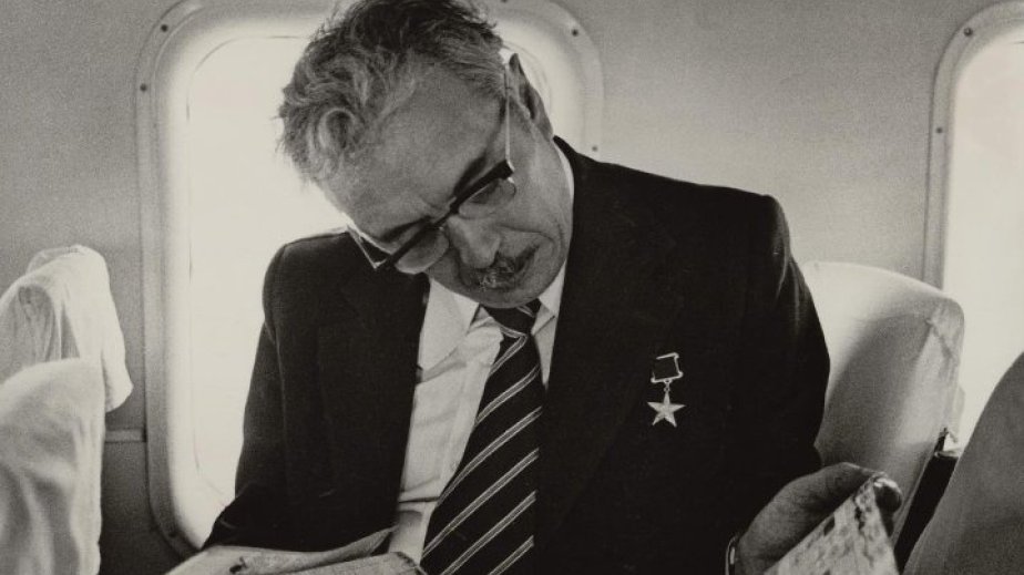 Yuqrada Sibir neftinin ilk kəşfiyyatçısı Fərman Salmanov haqqında film çəkmək təklif olunub