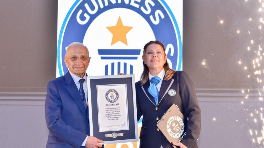 Beynəlxalq Şahmat Federasiyası adı Ginnesin Rekordlar Kitabına düşən azərbaycanlı hakimi təbrik edib