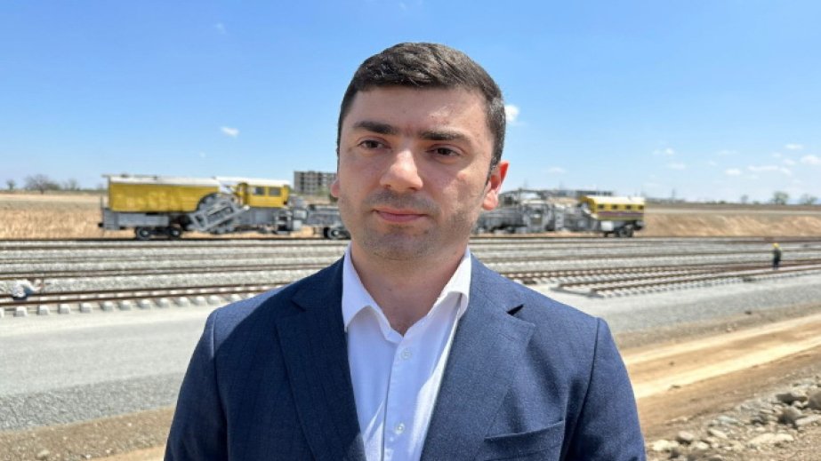 Müşavir: Ələt-Astara dəmir yolu xəttinin tikintisinin 2027-ci ilə qədər tamamlanacağı gözlənilir