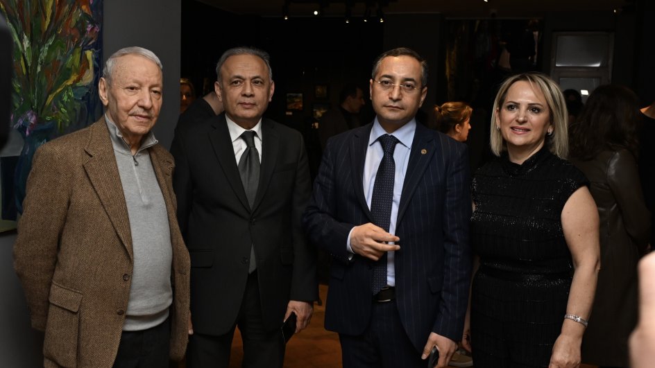 Bakıda türkiyəli rəssamın sərgisi açılıb