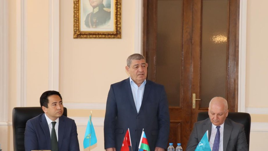 Nizami Cəfərov: “Abay” kitabı Türk dünyası və onun mədəni əlaqələri baxımından böyük əhəmiyyət daşıyır