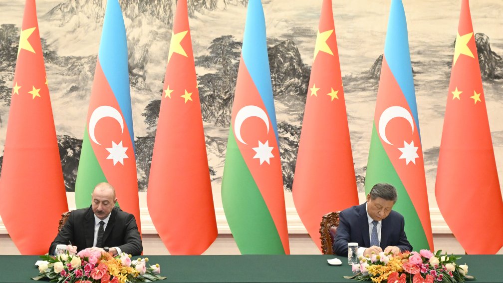 Azerbaijan, China sign documents in Beijing