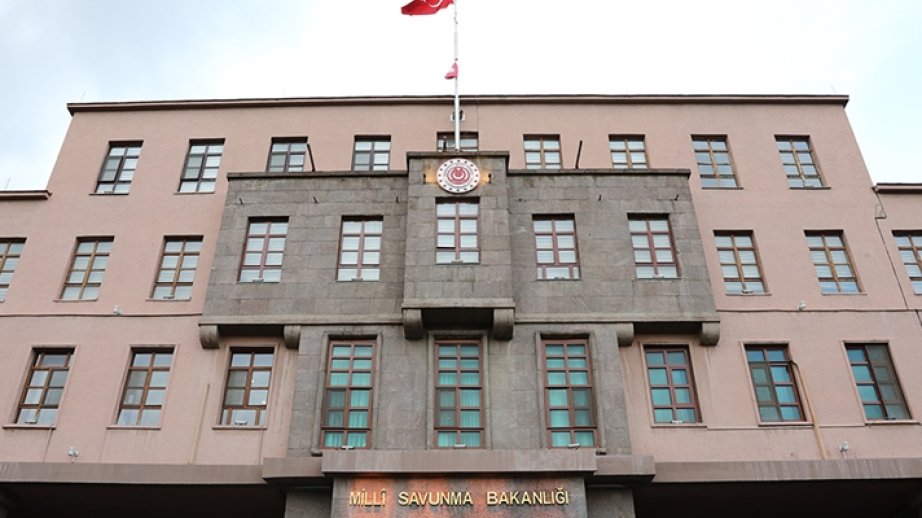 Türkiyə Müdafiə Nazirliyi: 1915-ci il hadisələri zamanı ermənilərin qətlə yetirdikləri günahsız türklərin xatirəsini anırıq