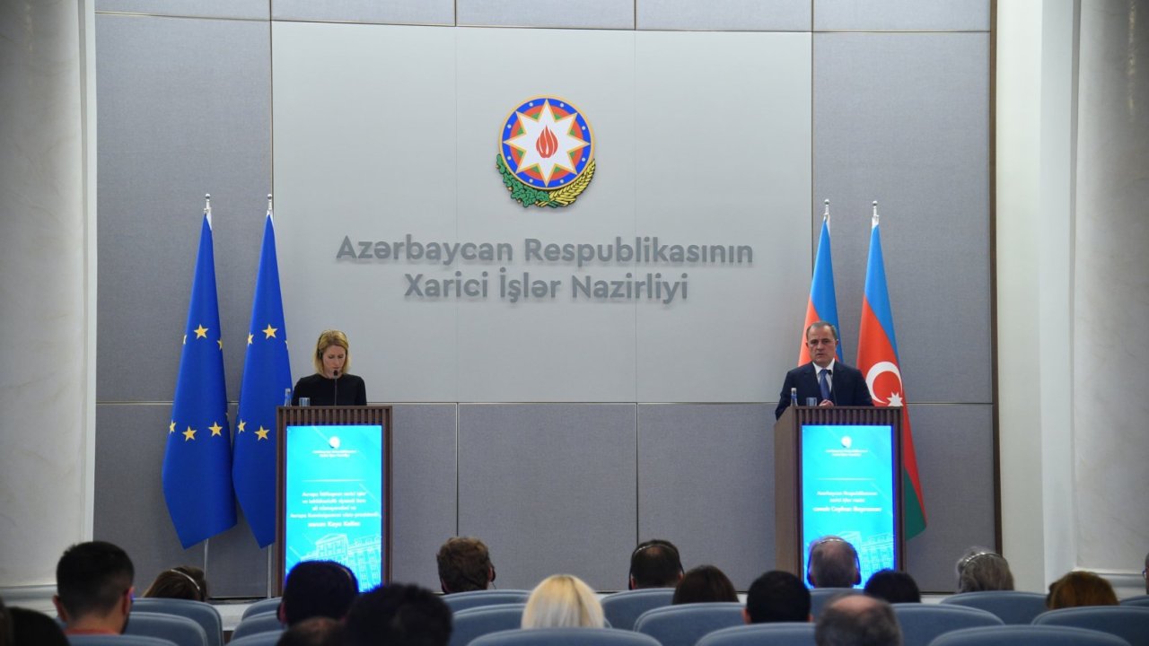 Ermənistan və Fransa hakimiyyətinin Azərbaycan və Türkiyə bayraqlarının yandırılmasına reaksiya verəcəyini gözləyirik - XİN