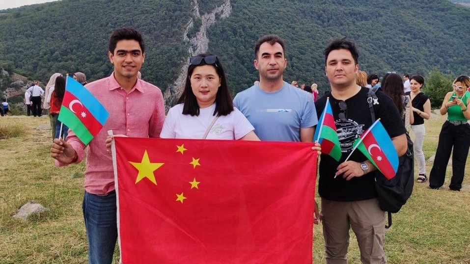 Ölkəmizi Çində uğurla təmsil edən azərbaycanlı gənc