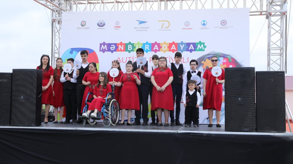 Milli Aviasiya Akademiyasında autizmli uşaqlar üçün festival keçirilib