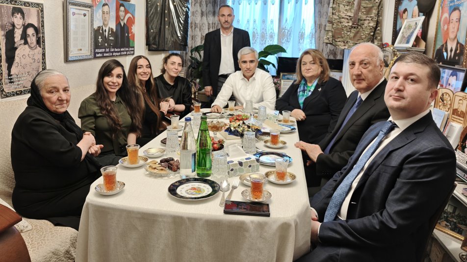 Heydər Əliyev Fondunun vitse-prezidenti Leyla Əliyeva və Arzu Əliyeva Polad Həşimovun evində olublar