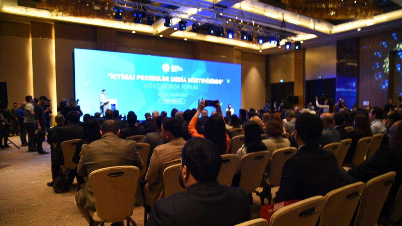 Bakıda "İctimai proseslər media müstəvisində" mövzusunda forum keçirilir