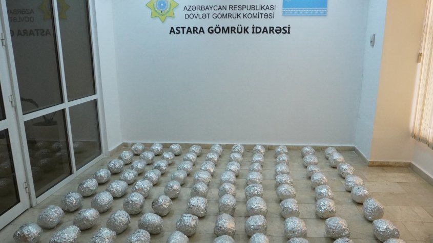 “Qarpız”ın içərisində gizlədilən 63 kiloqramdan artıq narkotik vasitə aşkar edilib
