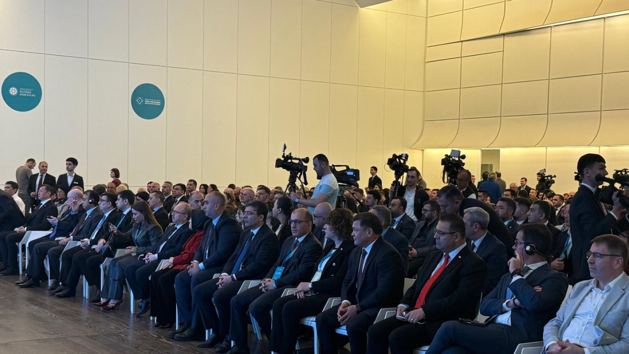 Bakıda “Dildə, Fikirdə, Əməldə Birlik: Türk Dünyasının Gələcəyi’’ adlı panel keçirilir
