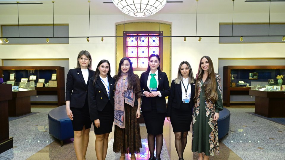 Heydər Əliyev Fondunun vitse-prezidenti Leyla Əliyeva və Bakı Media Mərkəzinin rəhbəri Arzu Əliyeva Naxçıvana səfər ediblər