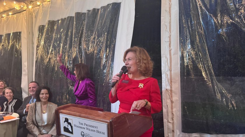 ABŞ-da keçirilən sərgidə Azərbaycanın milli geyimi nümayiş olunub