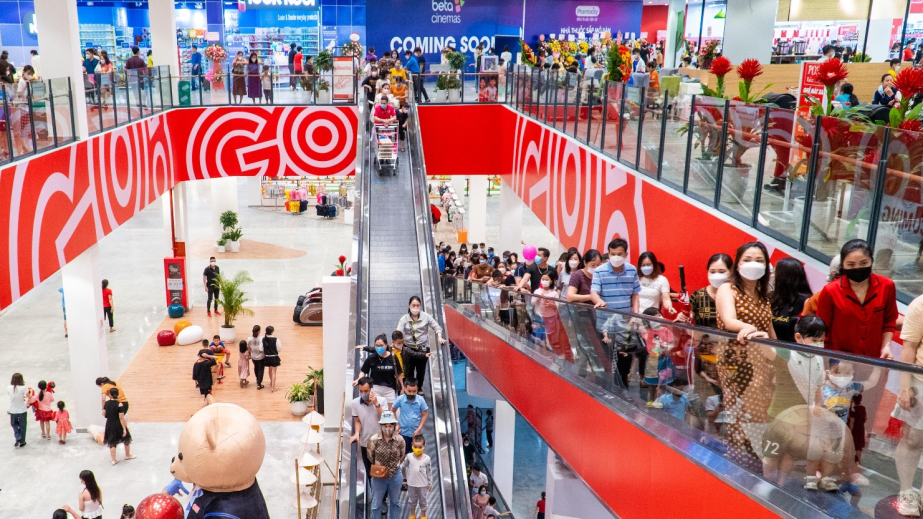 Japanese retailers step up business activities in Vietnam