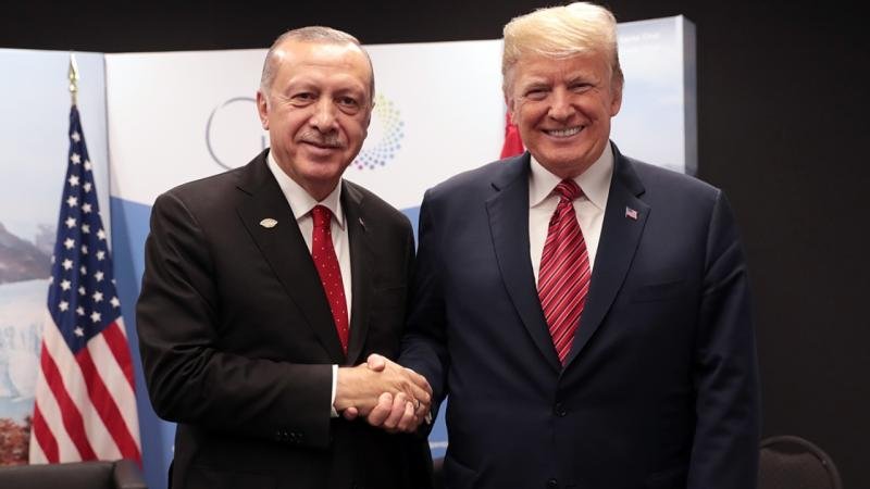 Ərdoğan və Tramp ikitərəfli münasibətləri və regiondakı vəziyyəti müzakirə ediblər