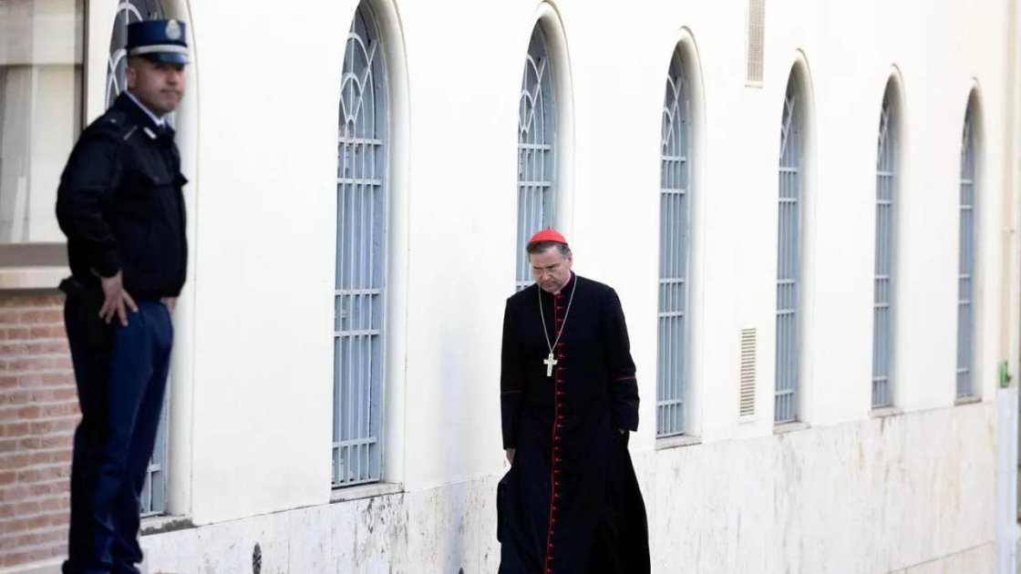 Vatikanda yeni Roma Papasının seçilməsi prosesi başlayır