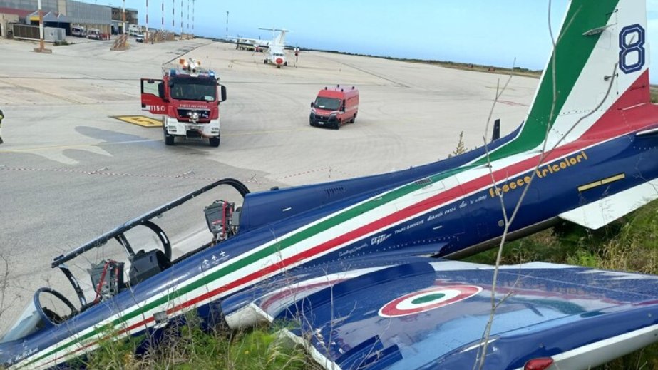 İtaliya Hərbi Hava Qüvvələrinə məxsus təyyarələr havada toqquşub