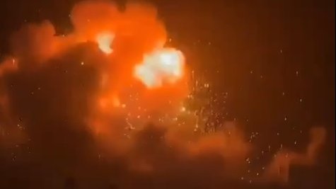 Hindistan Pakistana raket zərbələri endirib (VİDEO)