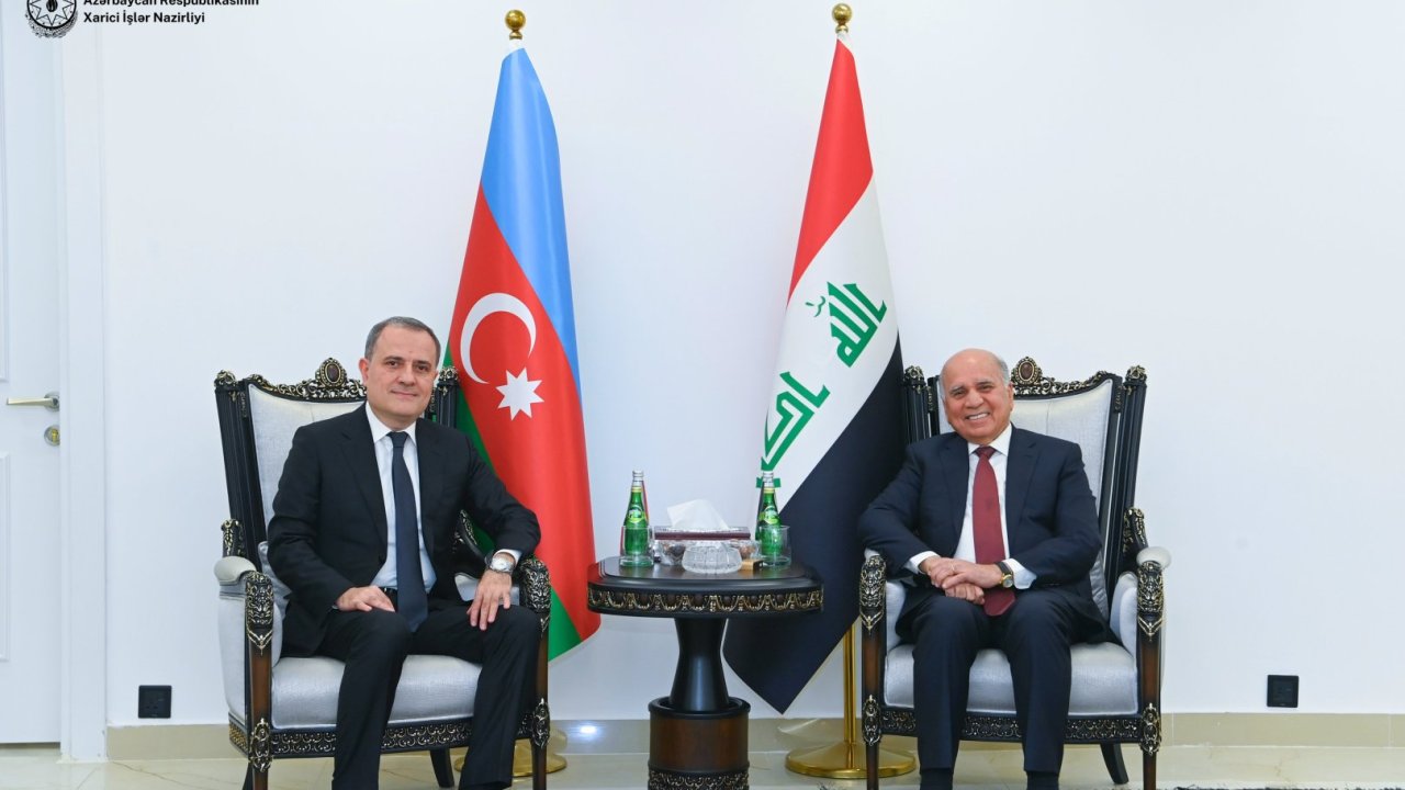 Azerbaijani, Iraqi foreign ministers hold one-on-one meeting