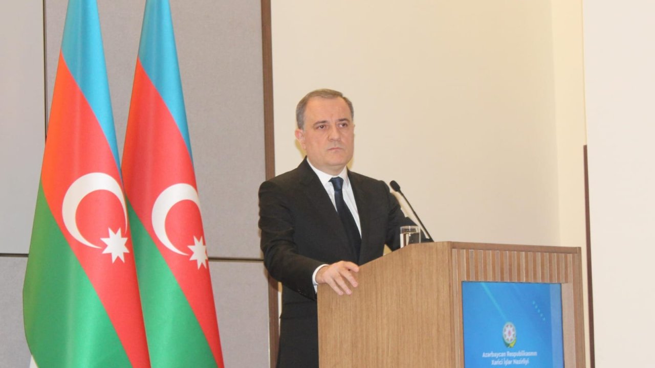 Azerbaijani FM leaves for official visit to Iraq