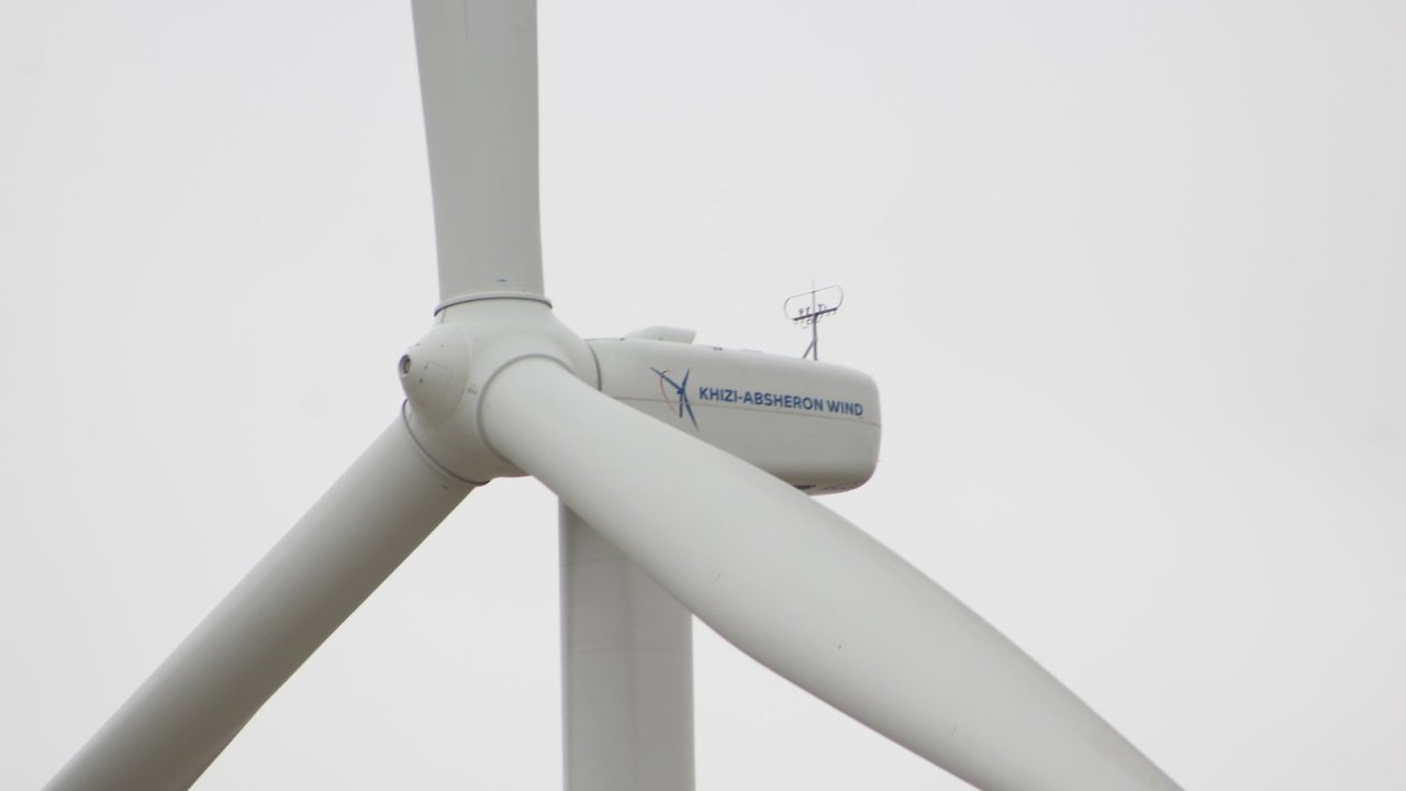 Sənaye parkları bərpa olunan enerji mənbələrində istehsal edilmiş elektrik enerjisi ilə təchiz olunacaq - FƏRMAN