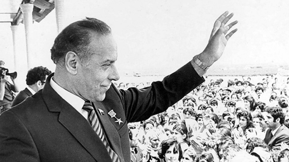 Samir Nuriyev: National Leader Heydar Aliyev ensured the rise of the Azerbaijani state he founded and guaranteed the eternity and irreversibility of its independence