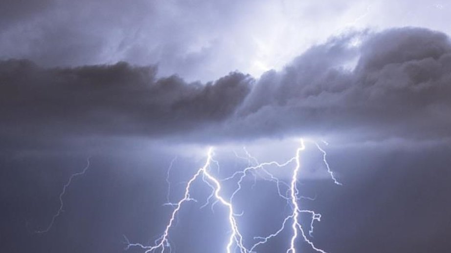 Banqladeşdə ildırım vurması nəticəsində azı 13 nəfər ölüb