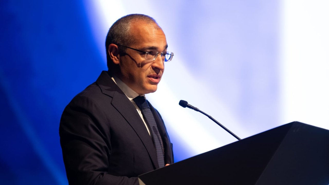Azərbaycan “yaşıl” enerjiyə keçid üzrə regionun lideri olmaq niyyətindədir - Mikayıl Cabbarov