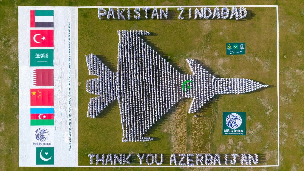 Pakistan holds flash mob to thank Azerbaijan for support