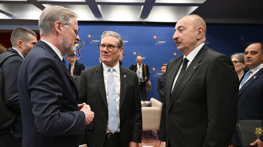 Prezident İlham Əliyev Albaniyada Böyük Britaniyanın Baş naziri Kir Starmerla görüşüb