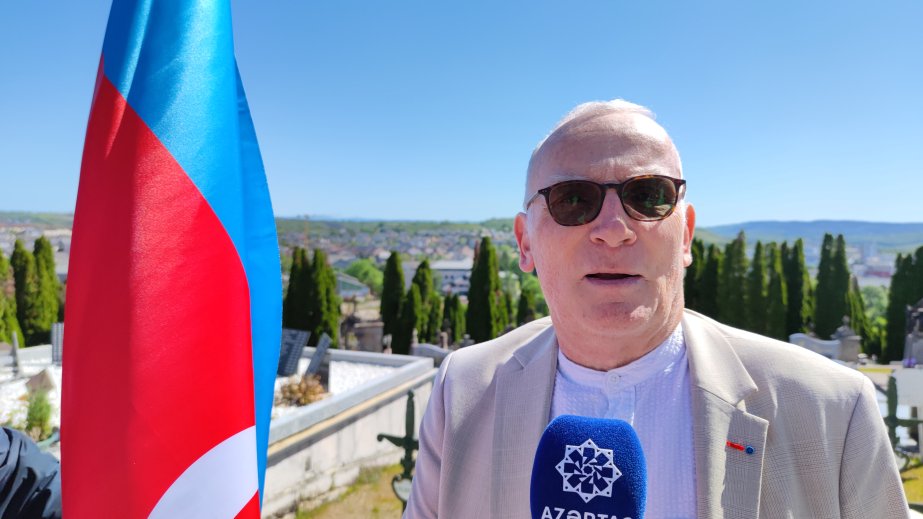 Fransalı polkovnik: Ölkəmizi müdafiə etmiş azərbaycanlı əsgərlərə borcluyuq