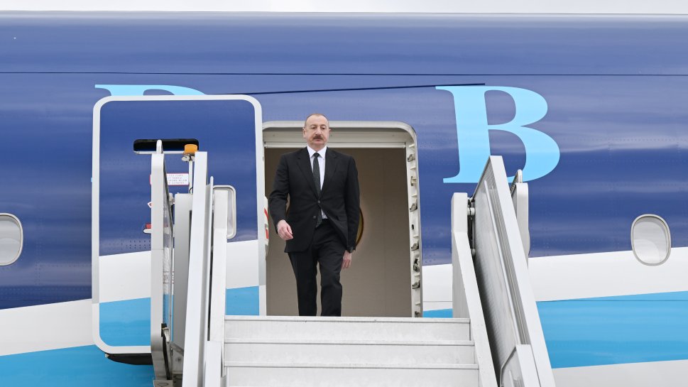 Azərbaycan Prezidenti İlham Əliyev Macarıstana işgüzar səfərə gəlib