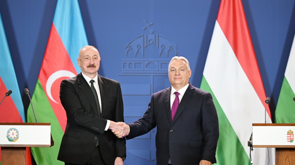 Azərbaycan Prezidenti İlham Əliyev və Macarıstanın Baş naziri Viktor Orban mətbuata bəyanatlarla çıxış ediblər