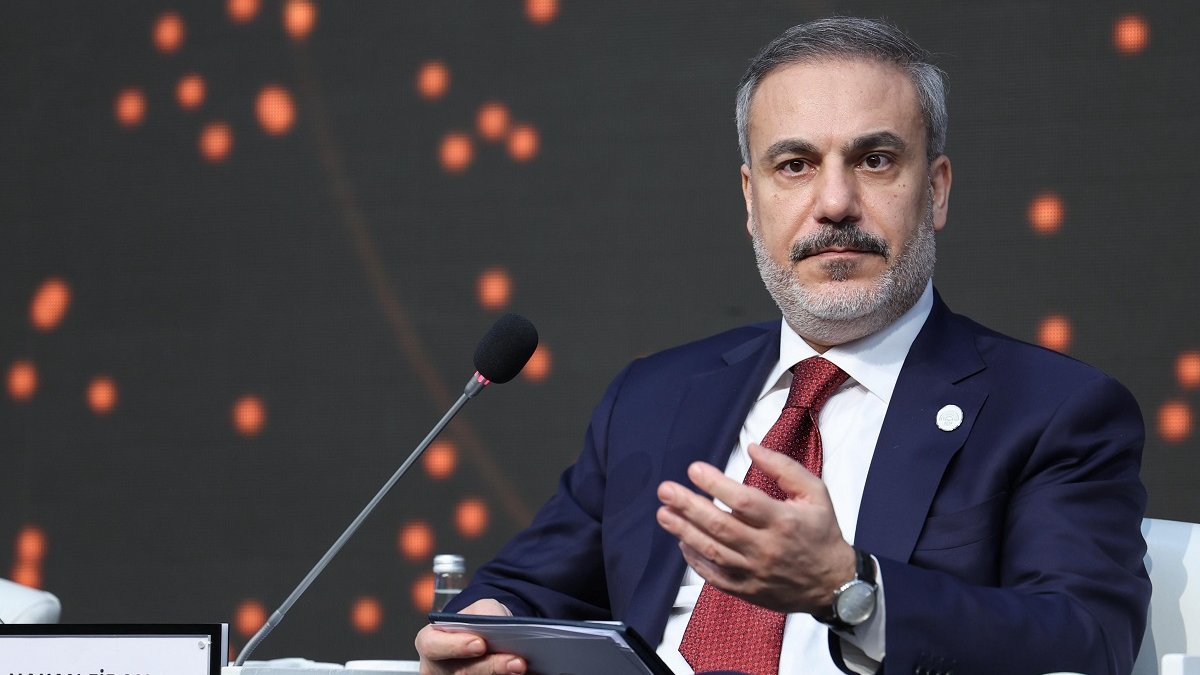 Regional və qlobal məsələlərdəki mövqeyimizi TDT olaraq bir səslə ortaya qoymalıyıq - Hakan Fidan