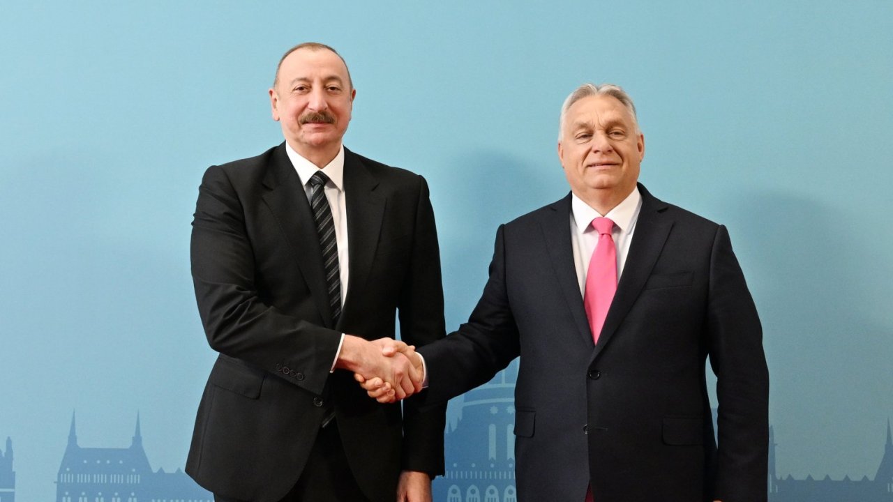Prezident İlham Əliyev Budapeştdə Türk Dövlətləri Təşkilatının Dövlət Başçıları Şurasının qeyri-rəsmi iclasında iştirak edir