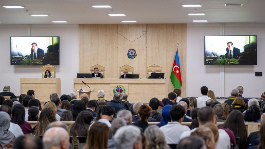 Məhkəmədə Ermənistanın Azərbaycanın suveren ərazilərinə hərbi müdaxilə etməsi öhdəliyini götürməsi barədə məxfi sənədin olmasını ifşa edən material nümayiş etdirilib