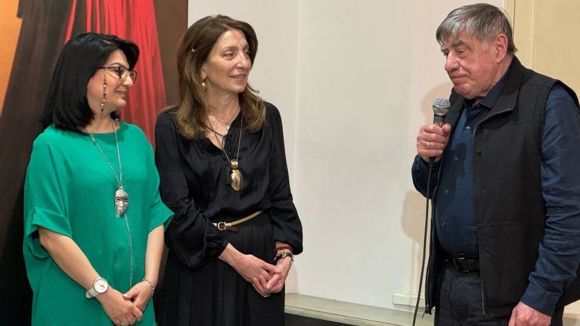 Tbilisidə məşhur fotorəssam Aqdes Bağırzadənin sərgisi açılıb