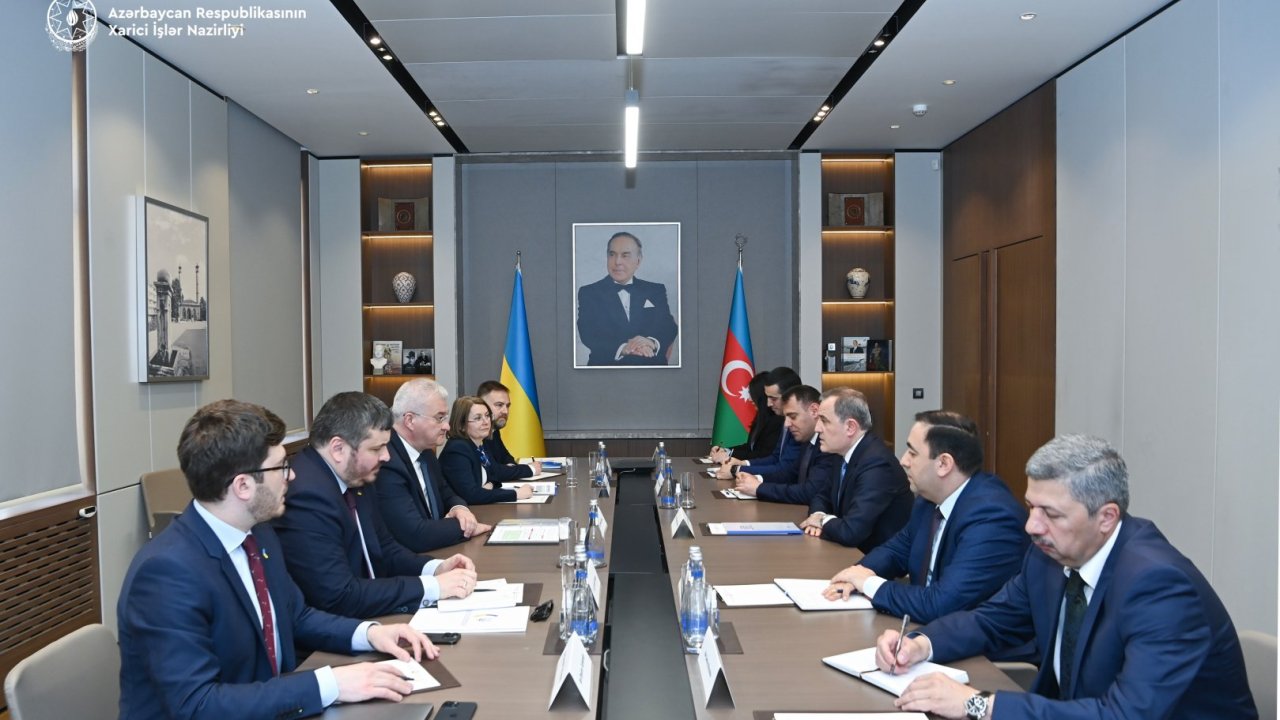 Azərbaycan və Ukrayna XİN başçılarının geniştərkibli görüşü keçirilib