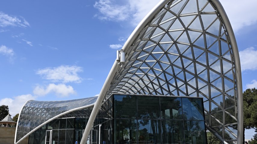 Mən turist olsaydım – Bakının unikal nəqliyyat vasitəsi