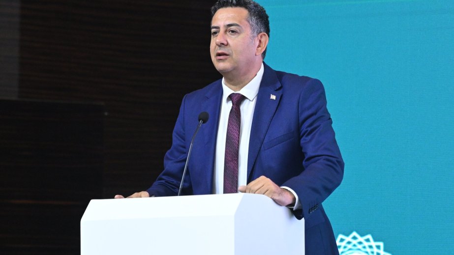 Hüseyn İşıksal: İslamofobiya ilə mübarizədə birlikdə olmalı və birgə hərəkət etməliyik